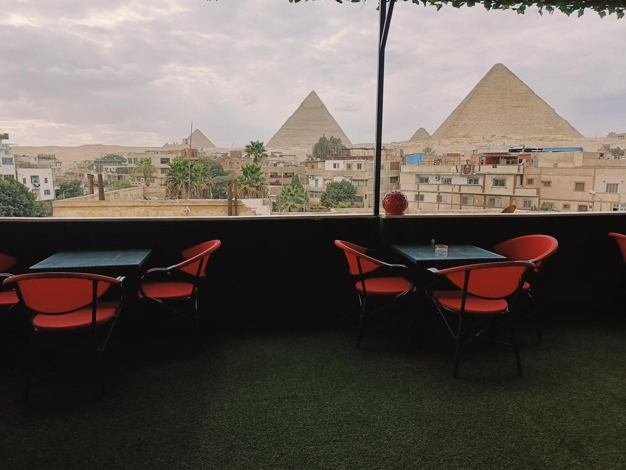 Hotel Magic Golden Pyramids View à Kafret el-Gabal Extérieur photo