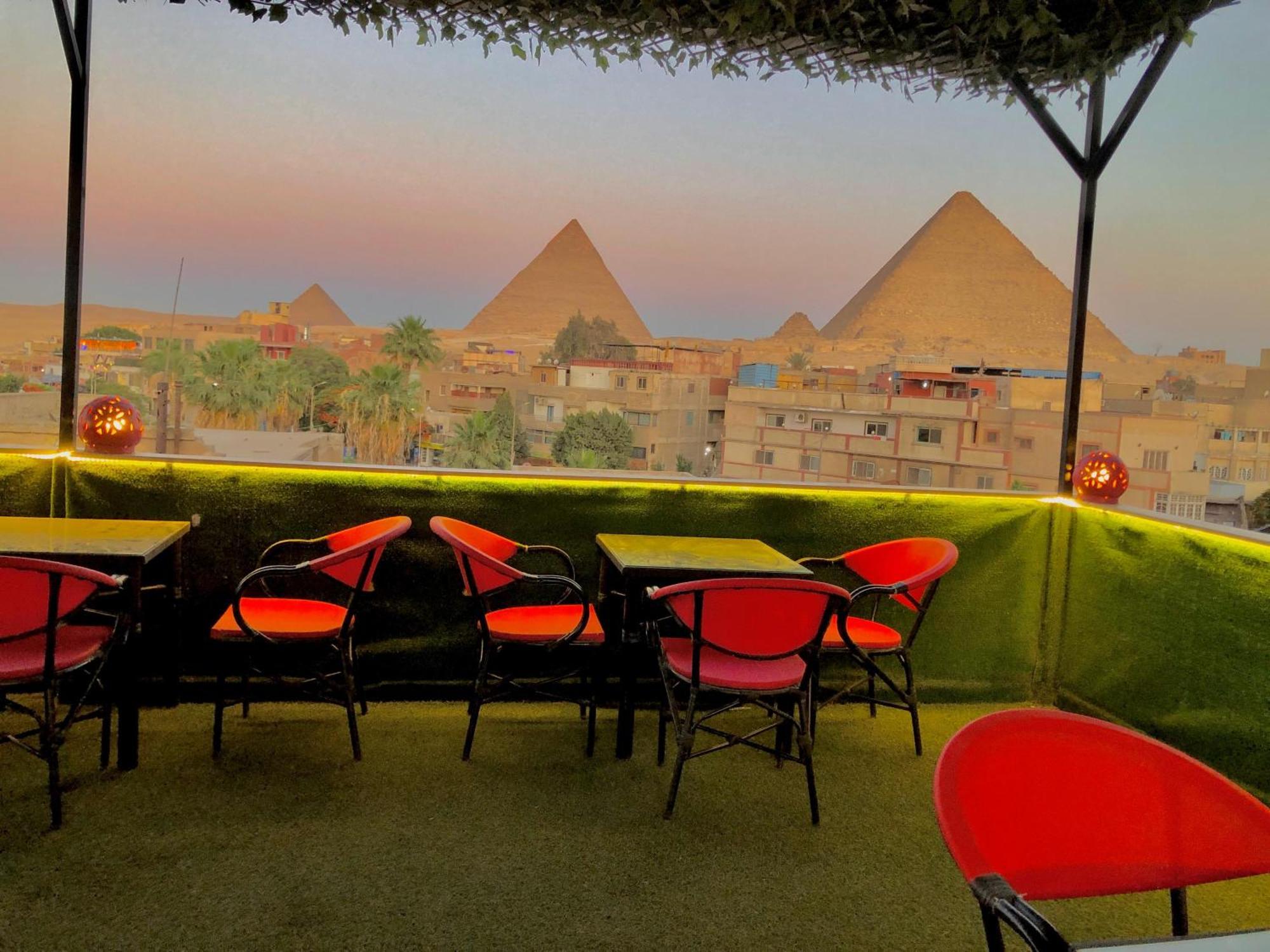 Hotel Magic Golden Pyramids View à Kafret el-Gabal Extérieur photo