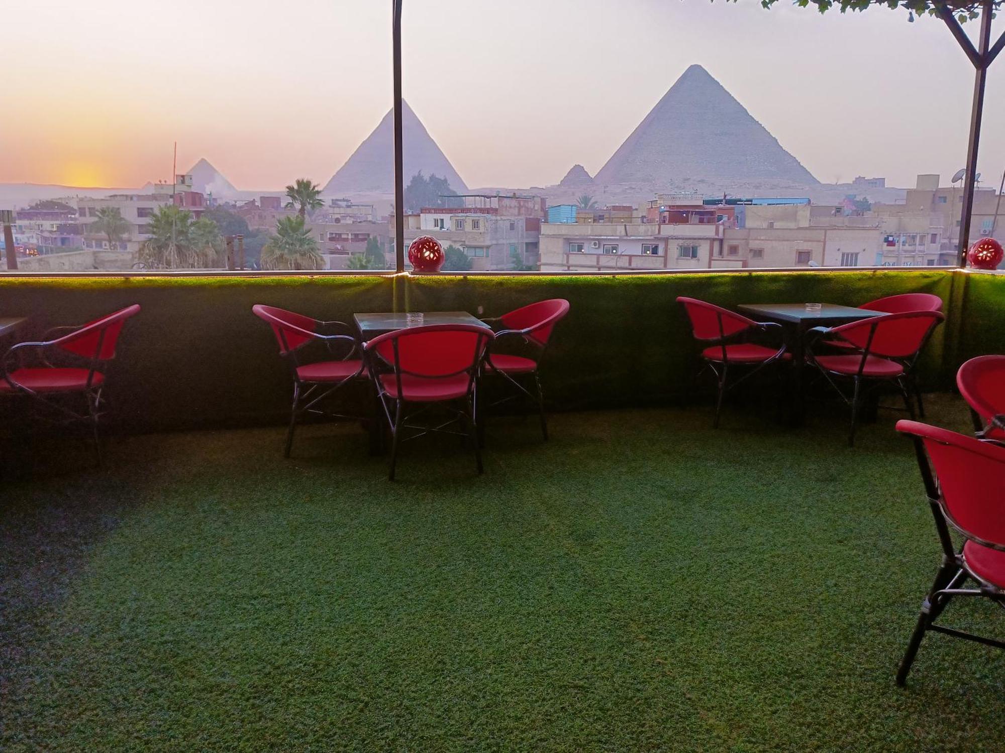 Hotel Magic Golden Pyramids View à Kafret el-Gabal Extérieur photo