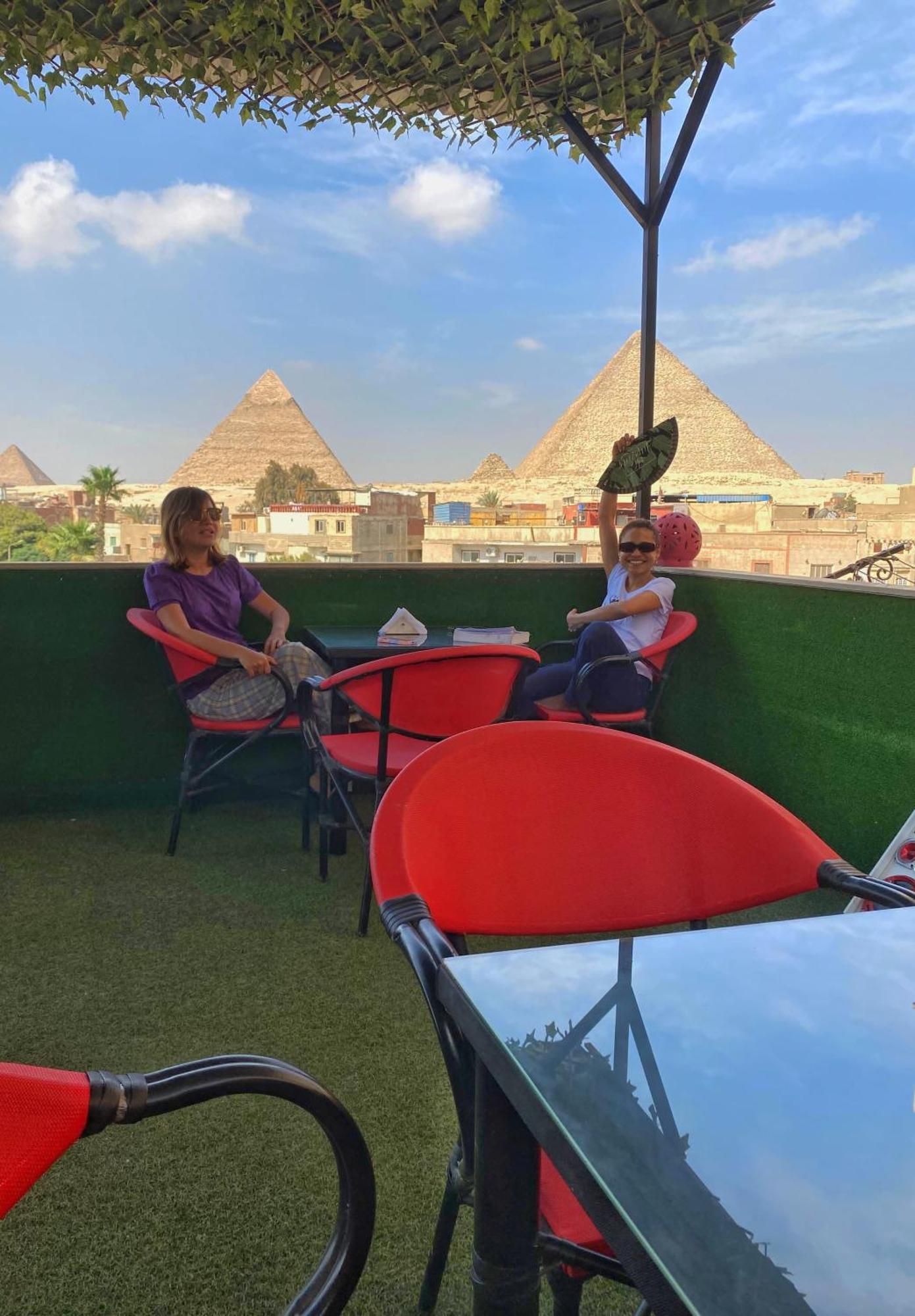 Hotel Magic Golden Pyramids View à Kafret el-Gabal Extérieur photo